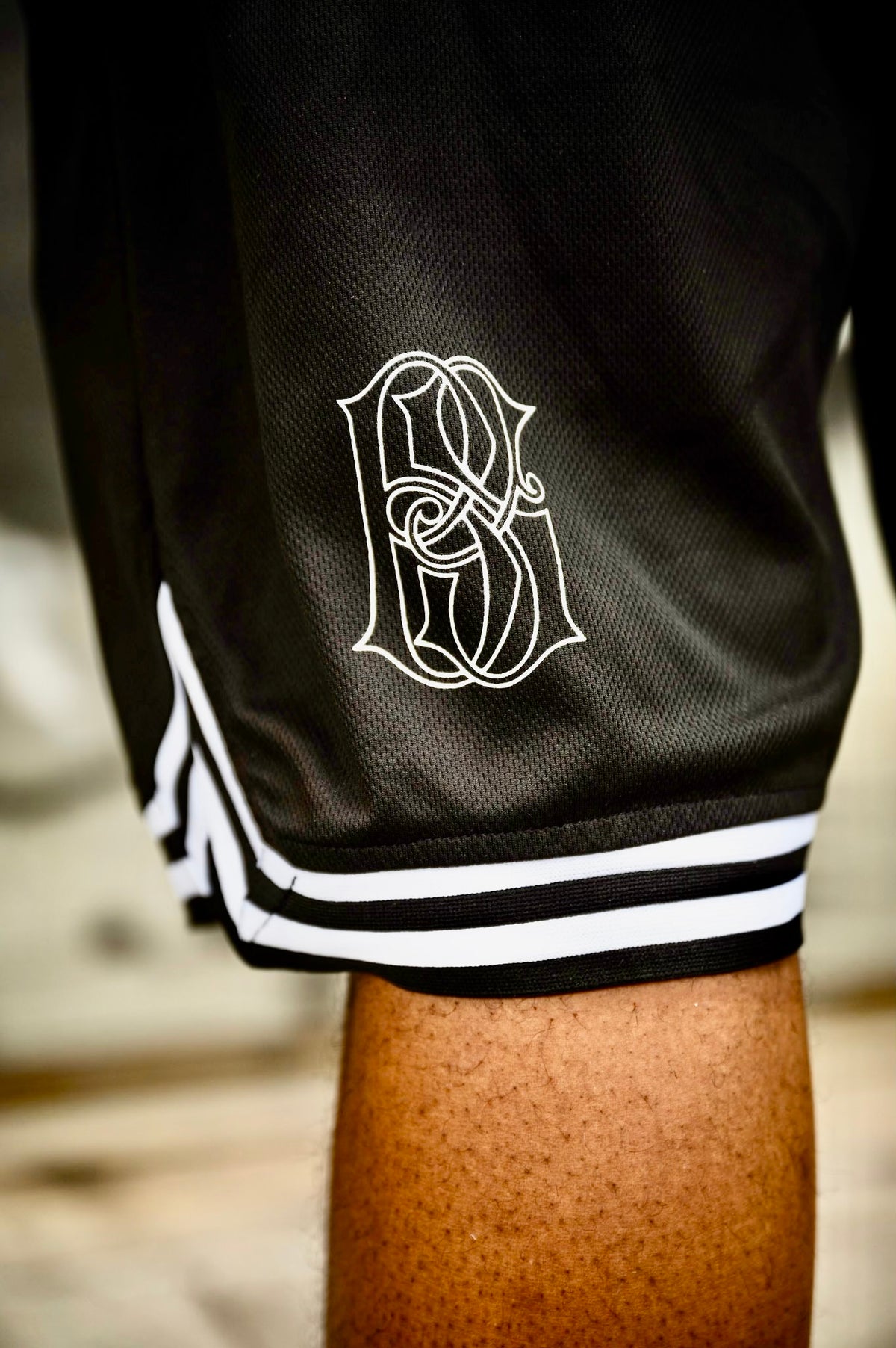 "Core" Shorts Black/White